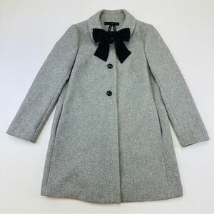 Bread n Butter grey flannel womens fabric coat Size 2
Detachable bow Coquette